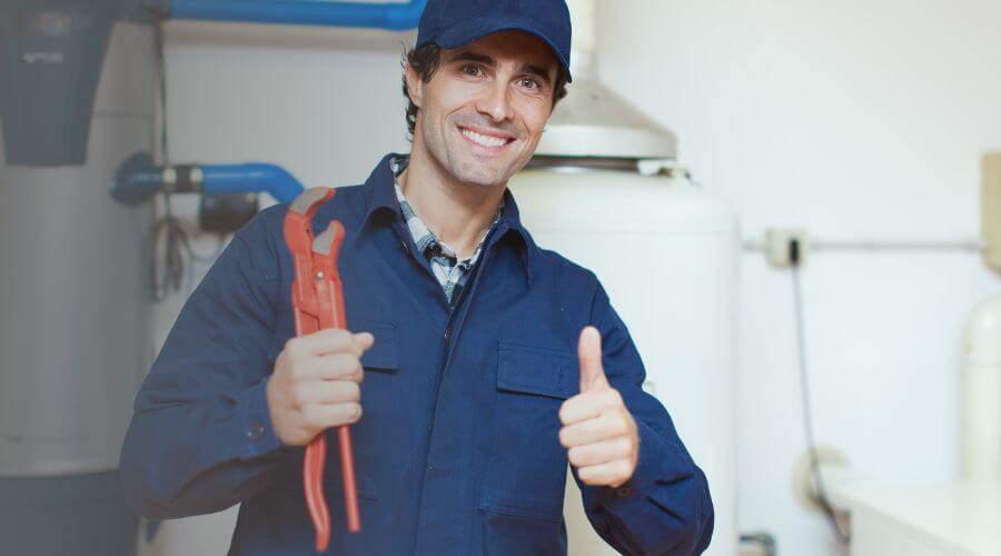 Expert burst pipe repair services in Lewistown, MO